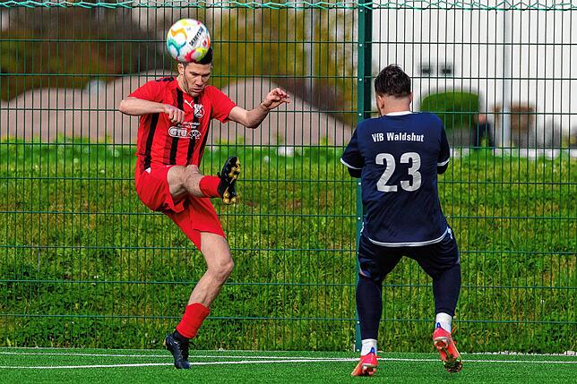Bild 32: VfB Waldshut siegt 5:4 beim TuS Binzen &ndash; und wir haben Bilder!
