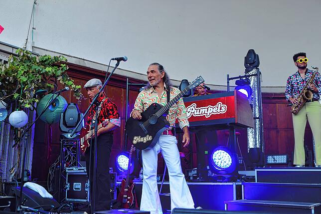 Bild 22: Seenachtfest 2024: Im Stadtgarten spielt nicht nur die Musik, sondern spielen auch die Kinder