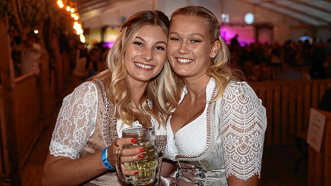 Bild 14: Fassanstich beim Deutsch-Schweizer Oktoberfest