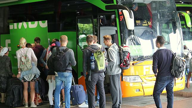 Der Fernbusanbieter Flixbus richtet in Donaueschingen eine Haltestelle ein. Die neue Linie führt ab November in westliche Richtung nach ...