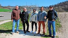 Frank Dei (Stadtjugendpflege Stockach), Frank Karotsch (TG Stockach), Siphiwe und Nicolas Carrey (Agentur Sourmilk) sowie Achim ...