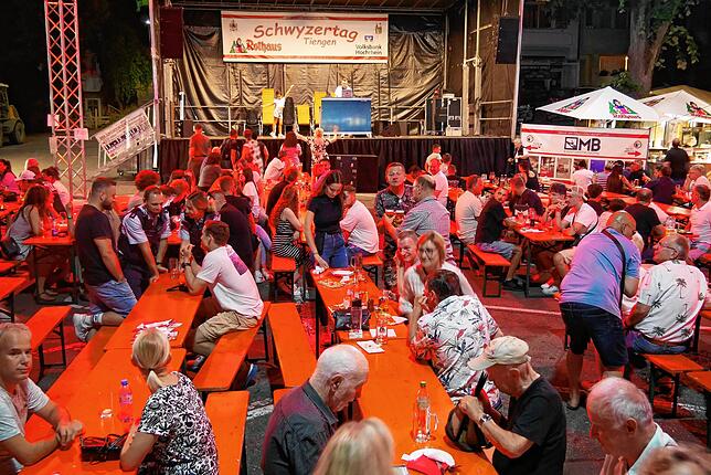 Bild 45: Die schönsten Bilder von der Schwyzertags-Ü30-Party