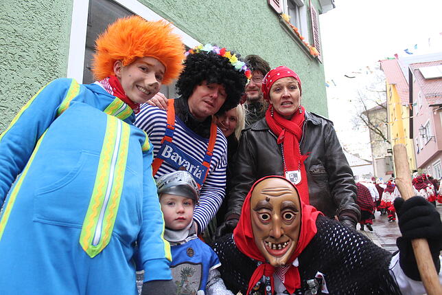 Gruppenbild mit Sams und Hexe.