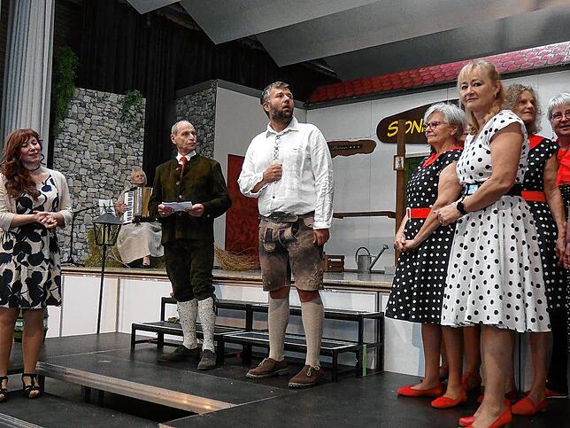 Bild 9: Die besten Bilder vom Jubiläumstheater „Kohlhiesels Töchter“