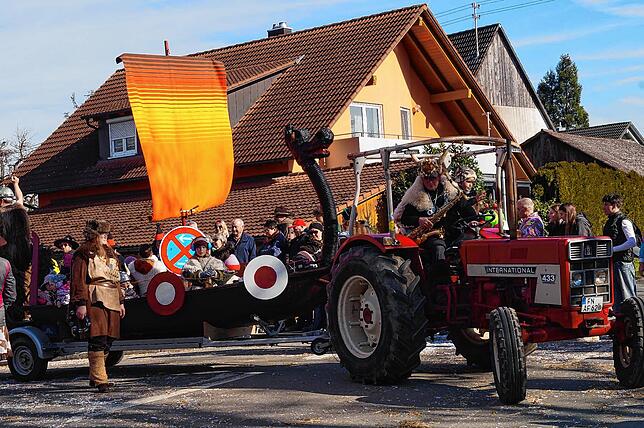 Bild 15: Salemer Fasnachtsumzug 2025: Die schönsten Bilder aus Buggensegel
