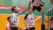Christian Pampel (vorne) besiegte mit dem TSV Mimmenhausen in der ZF Arena den VfB Friedrichshafen II mit 3:1. Bild: Günter Kram