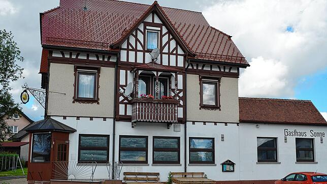 Das Gasthaus &bdquo;Sonne&ldquo; in Erdmannsweiler wird zu Wohnungen umgebaut. Damit besitzt der Ortsteil jetzt keine Einkehrmöglichkeit ...