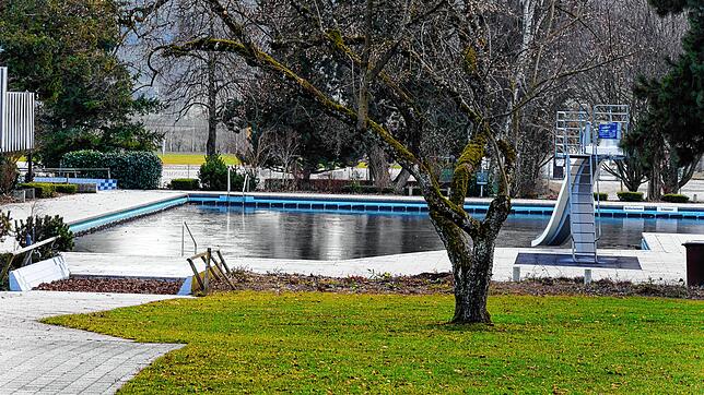 Das Hilzinger Familienbad in der Winterpause: Die Badeanstalt ist in die Jahre gekommen. Der Gemeinderat hat nun eine Studie beauftragt, ...