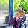 Christian Hüttenberger hat sich bereit erklärt, die barrierefreien Sanitärräume in der Überlinger Innenstadt aus den Augen eines ...