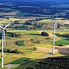 Drei Windräder bei Hilpensberg, einem Weiler von Pfullendorf-Denkingen, der zu einem kleinen Teil auch im Bodenseekreis liegt. Solche ...