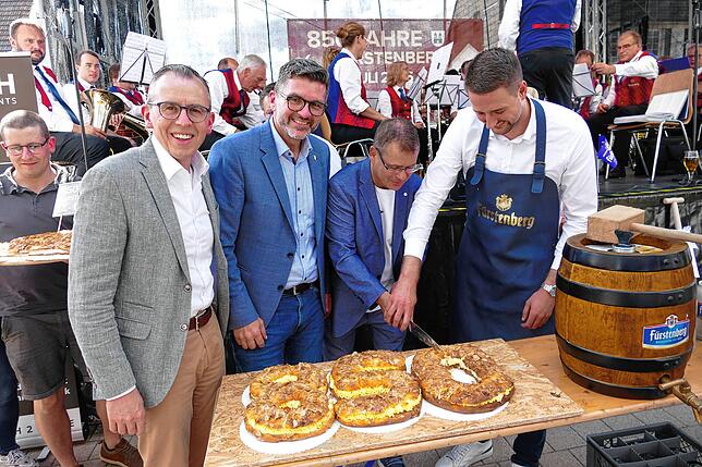 Bild 4: Fürstenberg feiert sein 850 Jahr Jubiläum während drei Tagen mit hunderten von Gästen