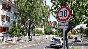 In der Allmannsdorfer Straße in Konstanz gilt Tempo 30 aus Gründen des Lärmschutzes.