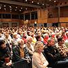 Wenn die Höri-Halle in Gaienhofen voll besetzt ist: Etwa 600 Interessierte waren bei der offiziellen Kandidatenvorstellung der Gemeinde ...