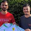 Neu beim SV Herten: Sportchef Justin Petretta (links) begrüßt Alex Contorno, der vom A-Kreisligisten FC Hauingen an die Steinenstraße kommt.