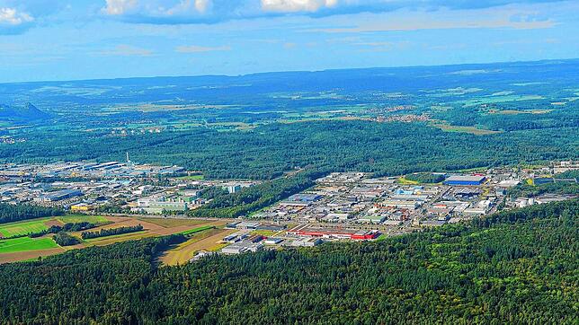 Das Industriegebiet von Singen auf einem Luftbild aus dem Jahr 2019. Das Epizentrum des jüngsten Erdbebens liegt laut ...
