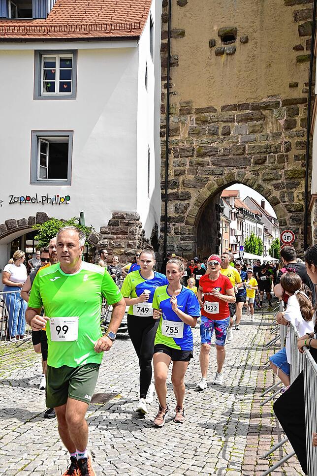 Bild 21: Sie laufen für den guten Zweck – Bilder vom Villinger Stadtlauf