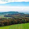 Auf dem Schienerberg sollen Windräder entstehen, doch im Gemeinderat schilderten Gegner ihre Befürchtungen. Im Bild ist der Bereich mit ...