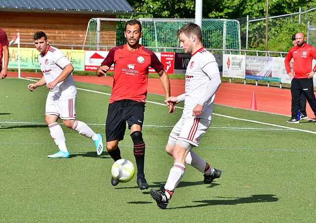 Bild 3: FC Schönau siegt in letzter Minute mit 3:2 gegen den FC Hochrhein &ndash; und wir haben die Bilder!