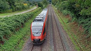 Es geht voran auf der Hochrheinstrecke: Landkreis Waldshut und neun Gemeinden unterzeichnen eine Vereinbarung zur Verteilung der auf sie ...