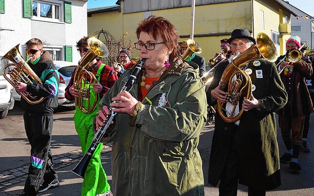 Bild 15: Bilder vom Narrenbaumstellen in Ittendorf (Teil 2/2)