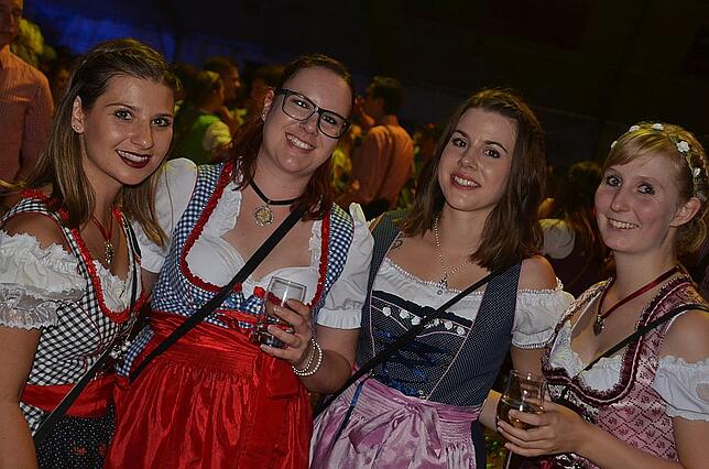 Bild 13: Bilder: Erntedankfest in Weiler startet mit einer großen Party