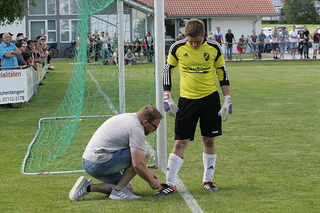 Bild 21: Dramatisches 2:1 gegen SV Berau: FC Hochrhein ist Meister &ndash; wir haben die Bilder!