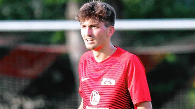 Dominik Schuster traf beim 7:1 des FC Bodman-Ludwigshafen über Volkertshausen bis zur Halbzeitpause gleich viermal