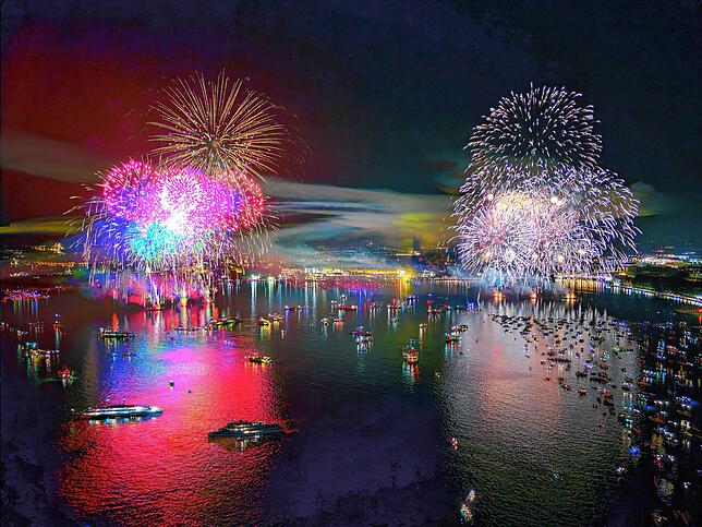 Bild 1: Seenachtfest Konstanz 2024: Die schönsten Fotos vom spektakulären Feuerwerk am Bodensee