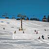 Skifahrer auf dem Feldberg. In dieser Saison ist die Schneelage gut. Auch die FIS-Abfahrt könnte bald wieder öffnen.