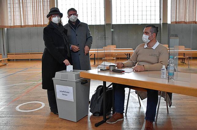 Die CDU-Kandidatin für die Landtagswahl und amtierende Landtagsabgeordnete Sabine-Hartmann-Müller gibt am Sonntag, 14. März, im ...