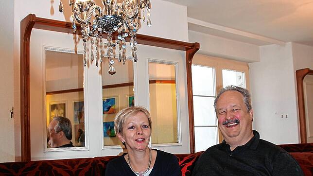 Clemens Bader und seine Frau Emma kehren nach Donaueschingen zurück. Der ehemalige Chef im Fürstenberg-Parkrestaurant übernimmt den ...