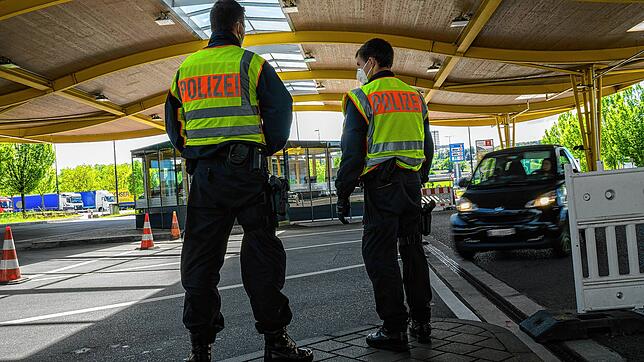 Die Polizei konnte am Montag beim Grenzübergang zur Schweiz einen gesuchten Mann festnehmen. Hier ein Bild des Zolls vom Mai 2020.
