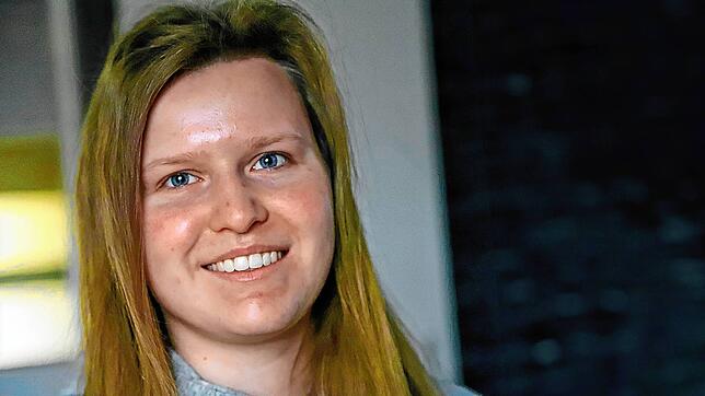 Selina Kaiser wurde am 29. Februar 2000 geboren und kann damit heute zum erst sechsten Mal an ihrem eigentlichen Geburtstag feiern. ...