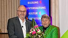 Mit dem Neustart des Forums Mönchweiler gilt der Dank von Bürgermeister Rudolf Fluck den bisherigen Initiatorinnen. Stellvertretend gibt ...