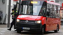 Die Tage des alten Bürgerbusses sind gezählt. Weil er mehr in der Werkstatt ist als auf der Straße, schafft die Stadt Pfullendorf einen ...