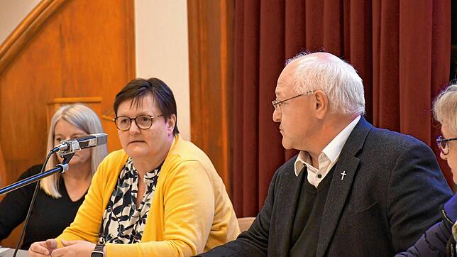 Karin Schöttler musste sich bei der Pfarrversammlung im Dezember einiges anhören. Nun entschuldigte sich Pfarrer Andreas Brüstle ...