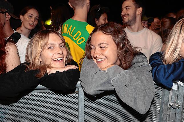Bild 15: Campus Festival 2024 - Bilder von Juli, Juju und ihren Fans