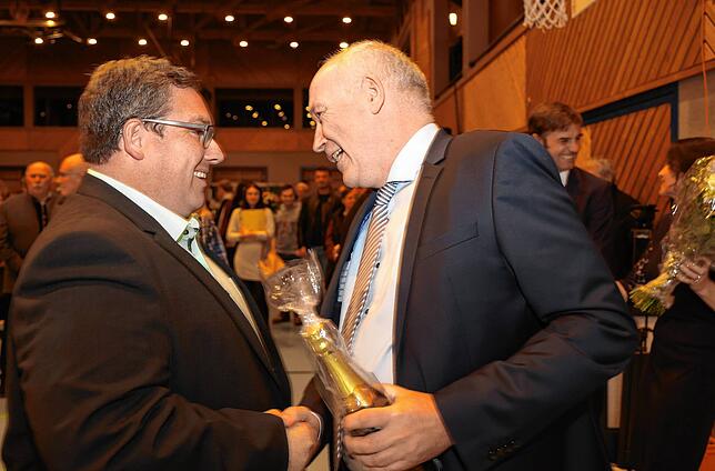 Bild 17: Bilder vom Wahlabend: Gaienhofen feiert seinen künftigen Bürgermeister Jürgen Maas