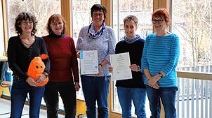 Da kommt Freude aufim Kindergarten St. Anna auf: Die Beki-Koordinatorinnen Linda Hackenjos und Edith Kirner vom Landwirtschaftsamt (von ...