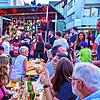 Als die Temperaturen am Samstagabend erträglicher werden, füllt sich das Areal zusehends und die Gäste strömen aufs Stadtfest in St. ...