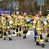 Begleitet von mehreren Feuerwehrfahrzeugen mit Blaulicht und Signalhorn marschierten die 47 Mitglieder der Einsatzabteilung Waldshut, ...