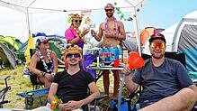 Bild : Festivalfieber beim Southside Festival: Was auf dem Zeltplatz wirklich abgeht – Outfits, Lametta und mehr