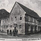 Der Gasthof „Zum Bahnhof“, eine historische Aufnahme im Bildband „Spaziergang durch Meßkirch“. Entstanden ist das Foto um 1920.