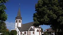 Am Freitag geht es um die Zukunft des Kirchengebäudes mitten im Ort Biesingen. Foto: Jörg-Dieter Klatt