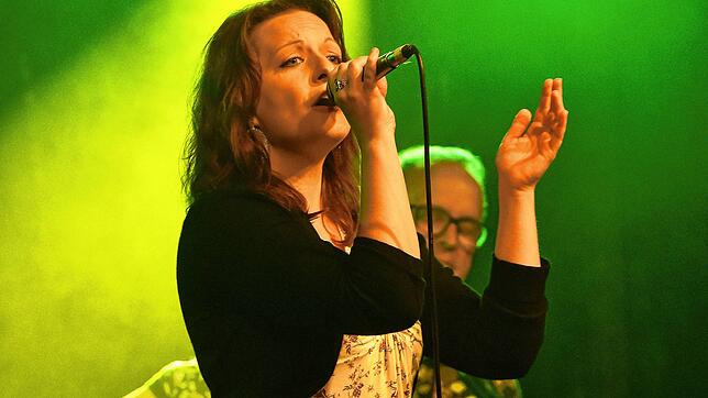 Open-Air Hüfinger Römerbad &ndash; Freitagabend mit bettina Kuhn und Bene Schreiber und Band &bdquo;Herrenabend&ldquo; Sebastian ...
