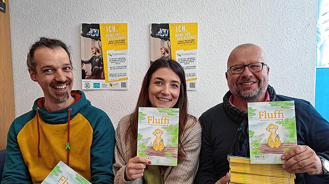 Lars Kiefer, Jana Schneider und Christian Denecke (von links) bereiten die Aktionswoche vor, die Herausforderungen suchtkranker Familien ...