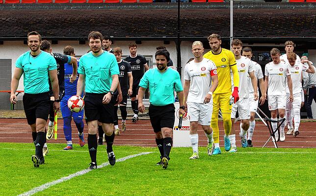 Bild 1: Imposantes 5:0 des SC Pfullendorf über SF Elzach-Yach. Wir waren mit der Kamera dabei!