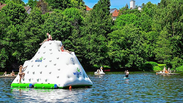 Heißer Sommerspaß am Klosterweiher. Am Wochenende war an dem beliebten Naturbadesee in St. Georgen viel los. Unsere Fotos entstanden am ...