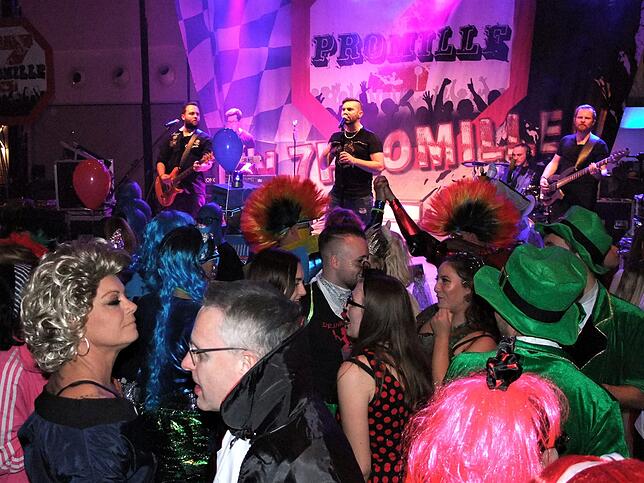 Bild 24: The Musical Night &ndash; Bilder vom Holzhauerball im Radolfzeller Milchwerk