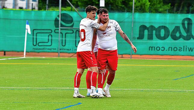Bild 1: SV Jestetten siegt spät mit 2:1 beim VfB Waldshut – und wir haben Fotos!